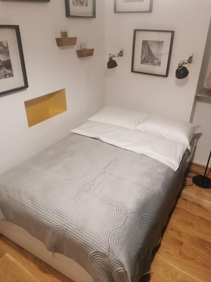 Home S 자그레브 외부 사진