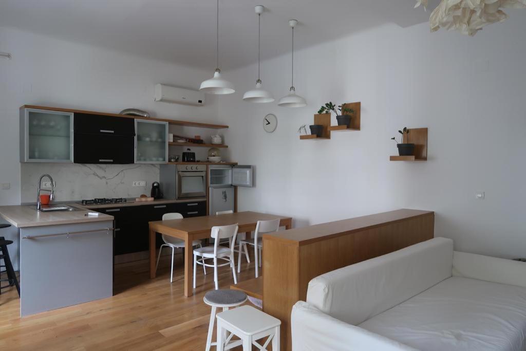 Home S 자그레브 외부 사진